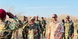 Somalia’s defense minister promises victory during frontline visit