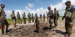 Explosion kills at least 10 near Somali capital