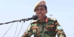 Somali army chief slams the two ex-Presidents and PM remarks