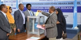 Opposition conquers the two Houses of Somali Parliament