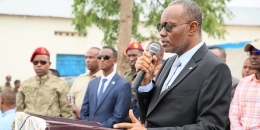 Southwest leader visits besieged city on Somalia front lines