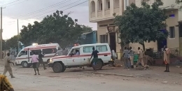 Bomb blast wounds at least 4 in southern Somalia