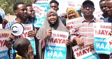 Pro-Farmajo police officers stop anti-coup rally in capital