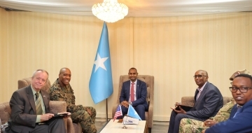 Top US general visits Somalia as Washington restarts war on Al-Shabaab