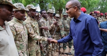 PM Visits Troops In central Somalia As War on Al-Shabaab Rages
