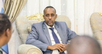 PM holds urgent meeting with security chiefs amid rift with Farmajo