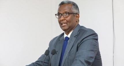 Opposition candidate urges Somalis to oust dictator Farmajo