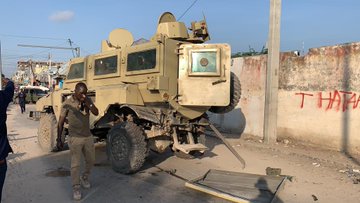 Car bomb targeting AU convoy kills two in Somalia
