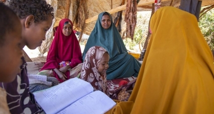 UN launches project to support internally displaced people in Somalia