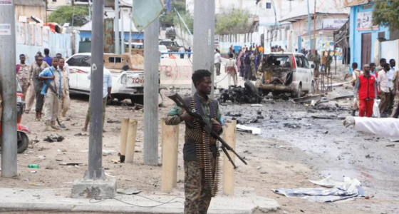 Suicide bomber hits bus carrying electoral delegates in Somalia