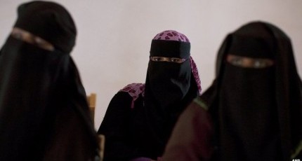 Somalia’s al-Shabab militants impose dress code