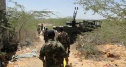 At least 3 people died in a heavy fighting in southern Somalia